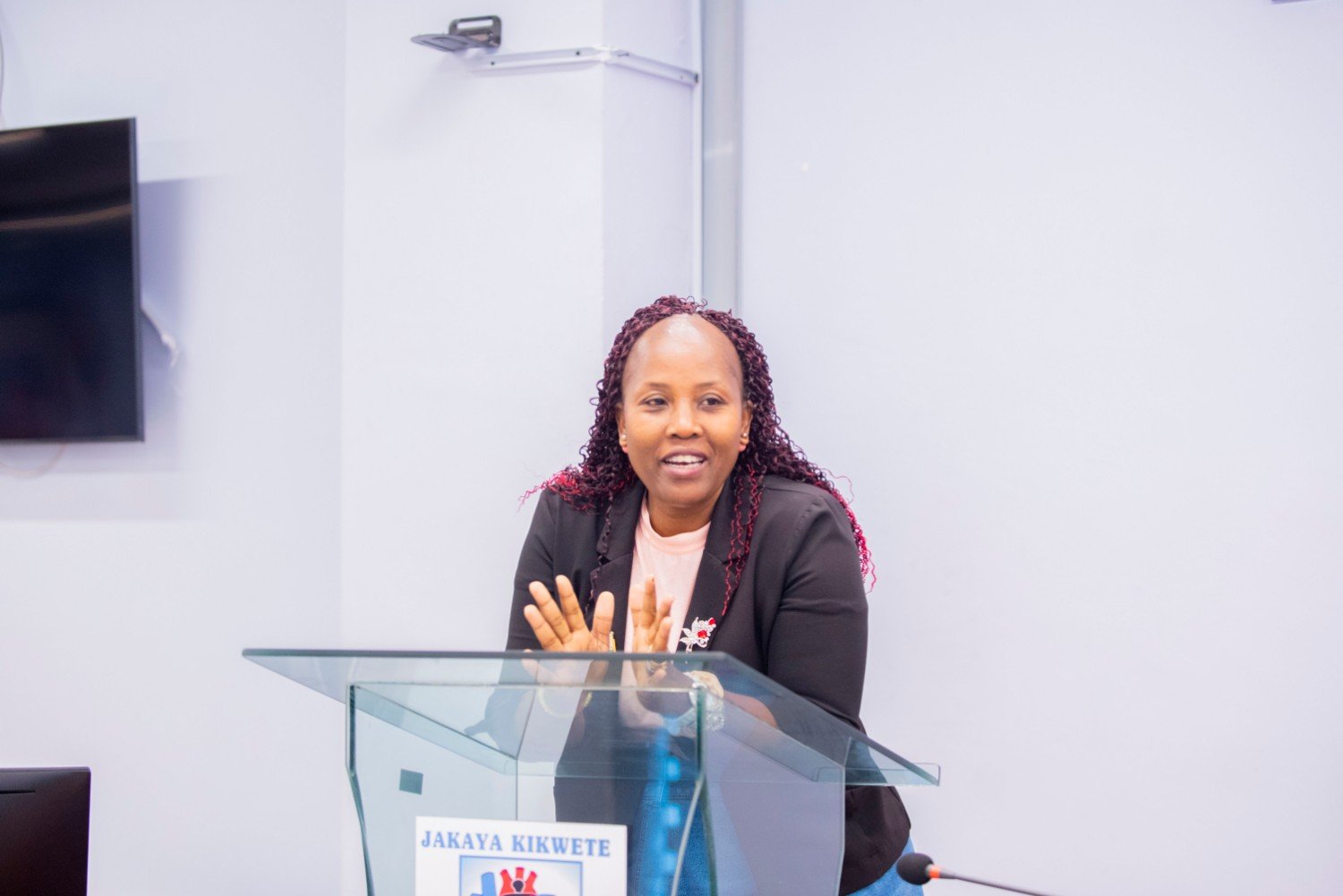  University of Dar es Salaam (UDSM), in collaboration with the Jakaya Kikwete Cardiac Institute (JKCI), is strengthening the critical care nursing workforce, with 15 nurses from Tanzania, Rwanda and Zambia completing a six-month Competency-Based Training in Critical Care for Nurses.